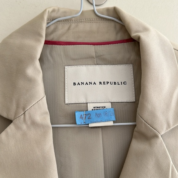 Banana Republic Blazer - Picture 2 of 9